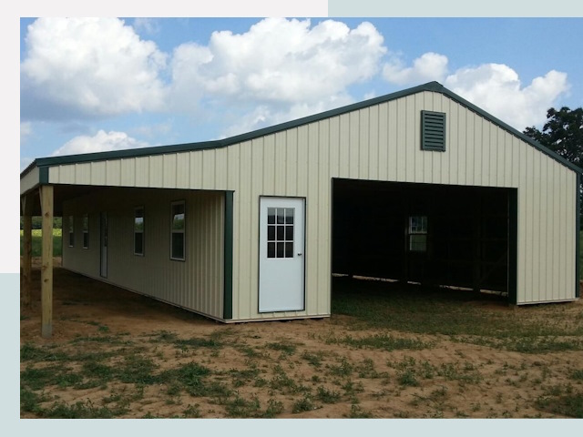 Строительство конюшен в Лабинске