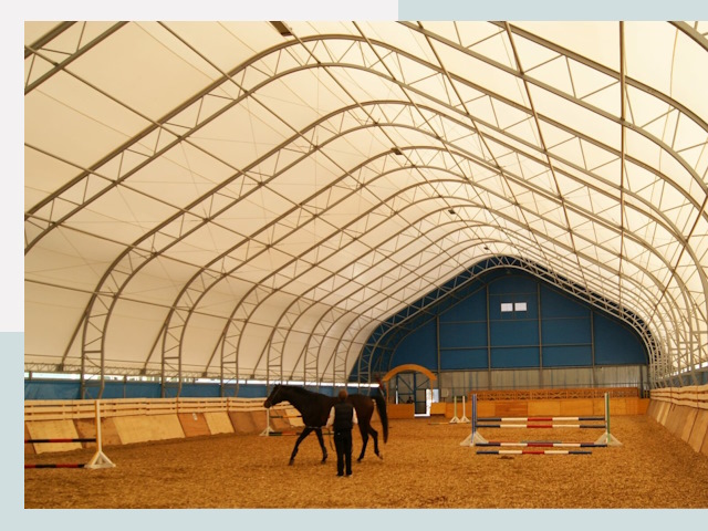 Строительство конных манежей в Лабинске