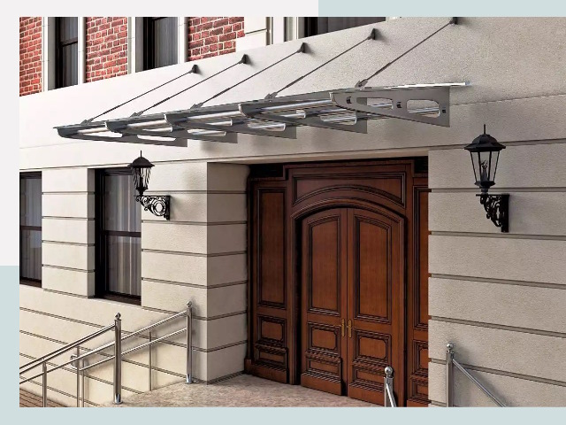 Металлические козырьки от 643 руб. в Лабинске